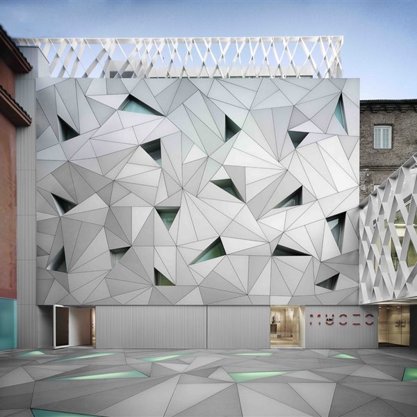 Guía arquitectónica de Madrid: 20 edificios espectaculares que te recomendamos visitar en coche