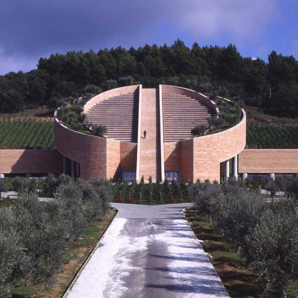 Estas son las 10 bodegas más increíbles del mundo (y están diseñadas por arquitectos famosos)