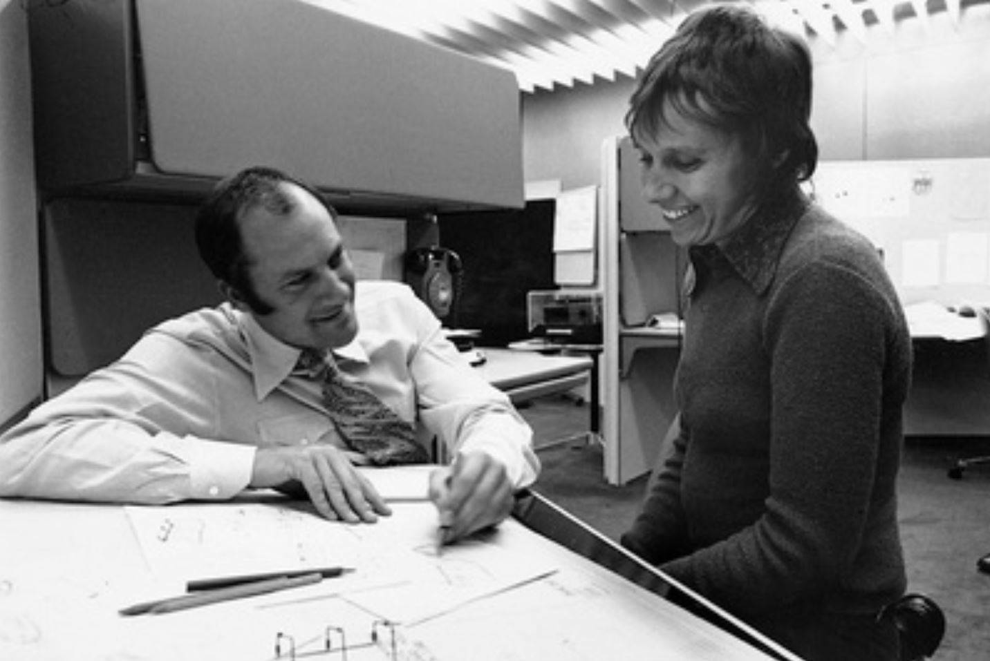 Norman Foster junto a su primera mujer y fundadora de Foster + partners, Wendy