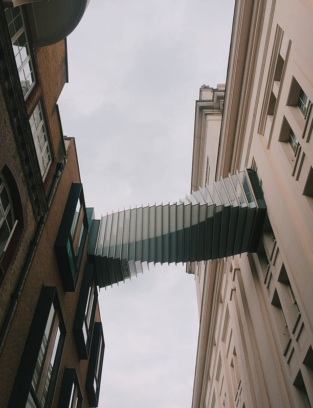 Estos 6 puentes son pequeñas joyas de la arquitectura contemporánea y te van a dejar con la boca abierta (¡y uno está en España!)